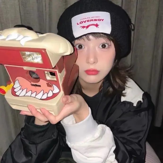 地球上只有我们两人